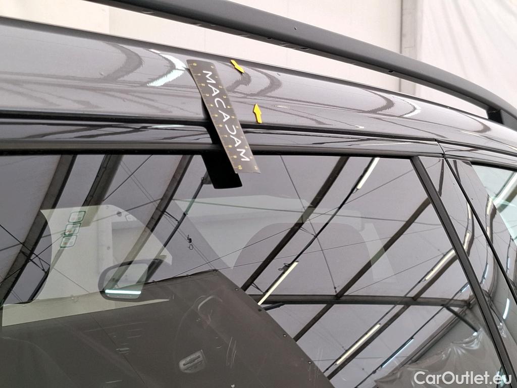  Mercedes  GLB MERCEDES-BENZ  / 2019 / 5P / SUV  220 d AMG Line 4Matic #27
