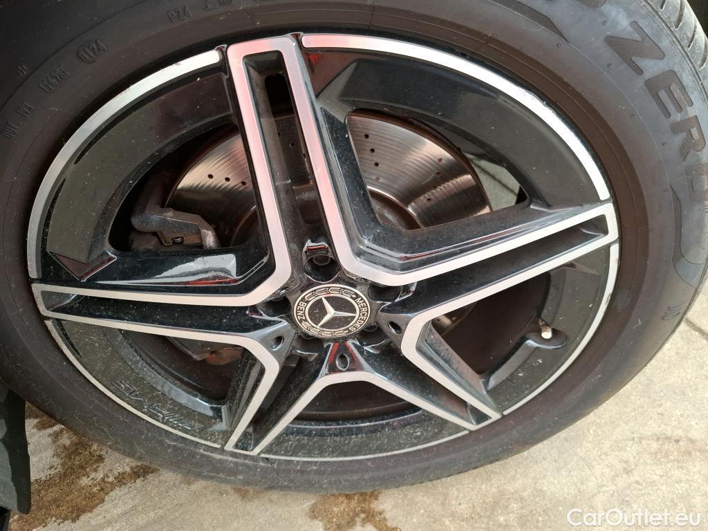  Mercedes  GLB MERCEDES-BENZ  / 2019 / 5P / SUV  220 d AMG Line 4Matic #21