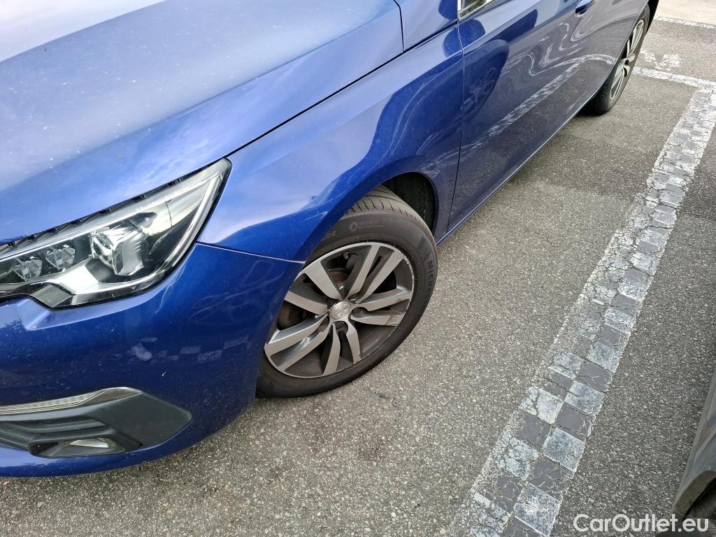  Peugeot  308  Allure Business 1.2 PureTech 130CV BVM6 E6d #3