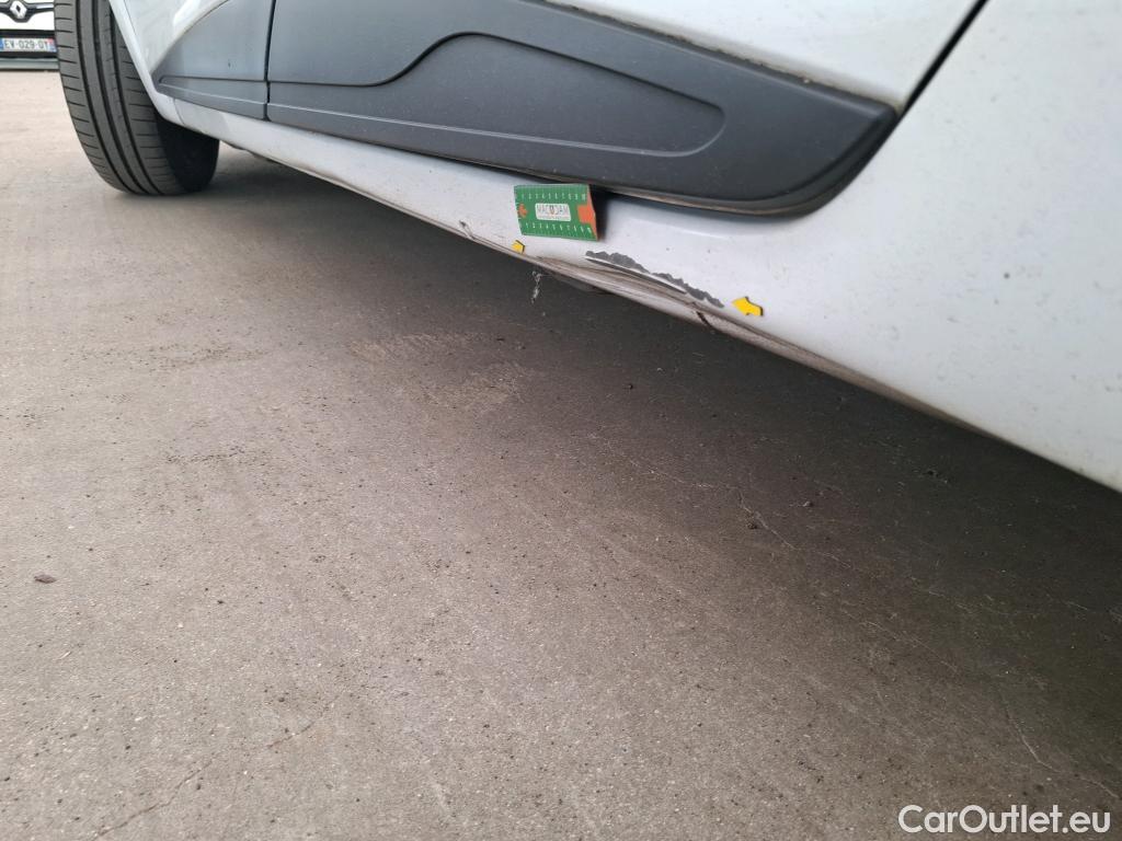  Renault  Clio  IV Air MediaNav 1.5 dCi 75CV BVM5 E6 #8