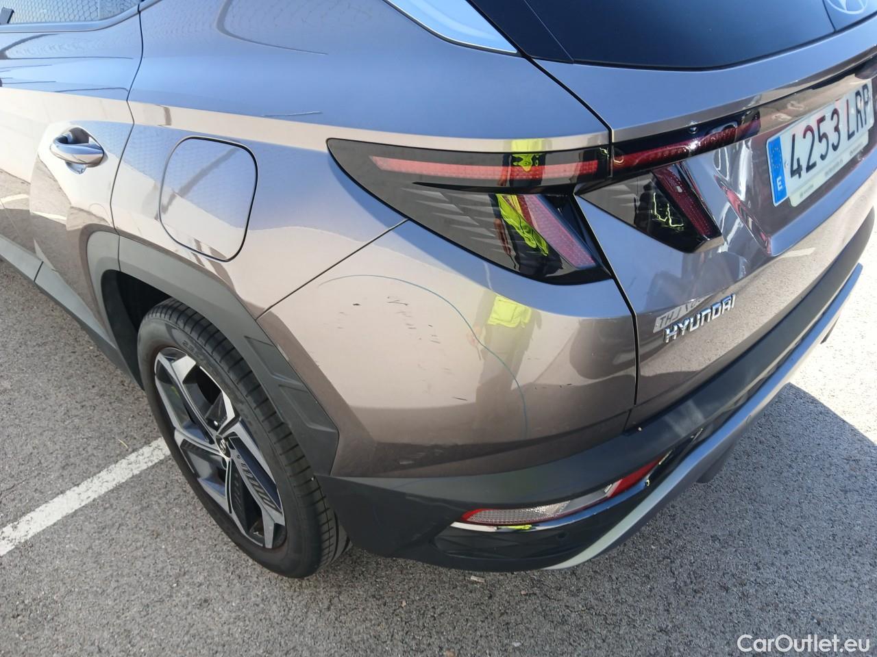  Hyundai  Tucson HYUNDAI  / 2020 / 5P / todoterreno 1.6 TGDI 169kW HEV Tecno Sky Auto #23