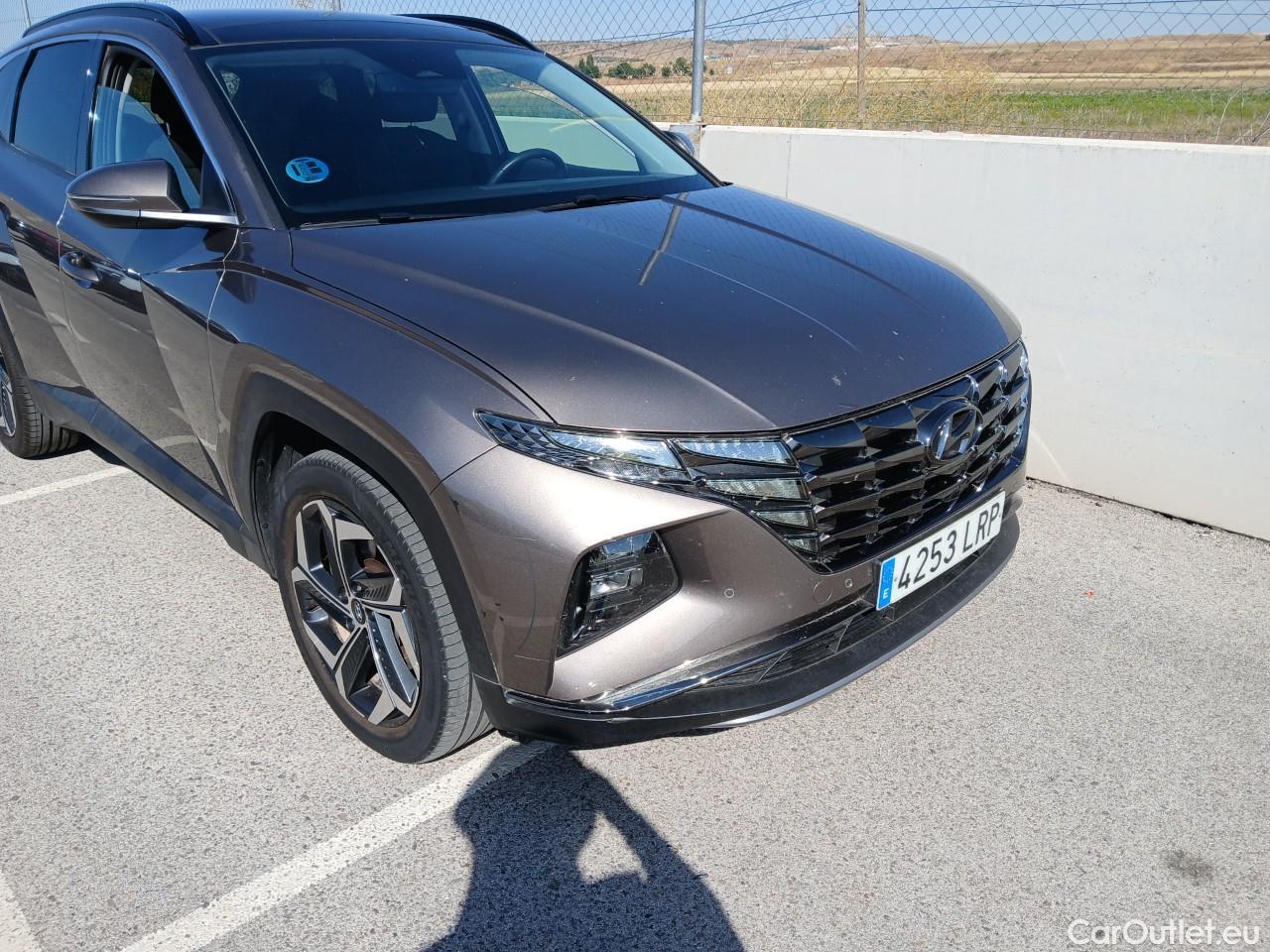  Hyundai  Tucson HYUNDAI  / 2020 / 5P / todoterreno 1.6 TGDI 169kW HEV Tecno Sky Auto #9