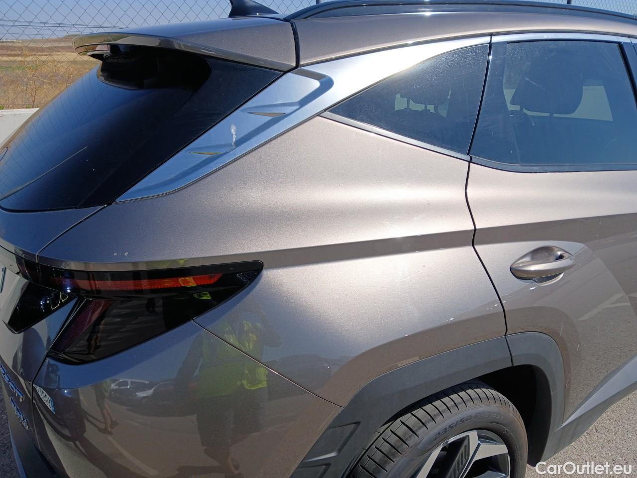  Hyundai  Tucson HYUNDAI  / 2020 / 5P / todoterreno 1.6 TGDI 169kW HEV Tecno Sky Auto #30