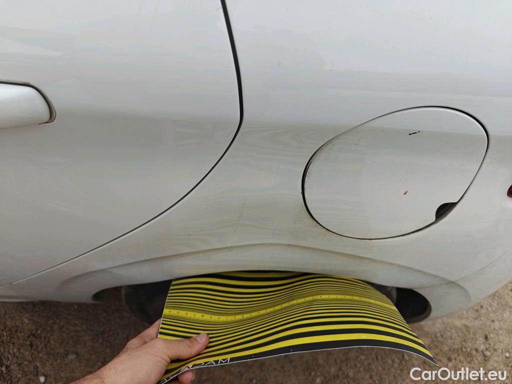  Peugeot  208  Active 1.5 HDi #12