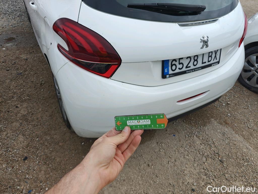  Peugeot  208  Active 1.5 HDi #48