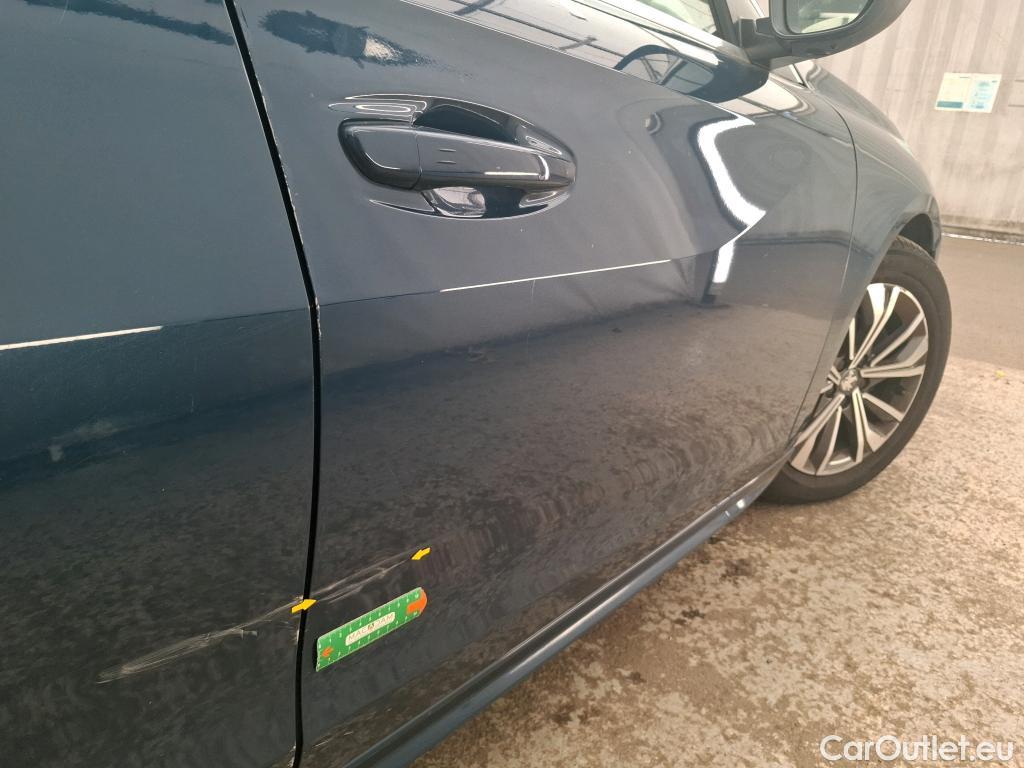  Peugeot  508 PEUGEOT  SW / 2018 / 5P / Break PureTech 180 S&S EAT8 Allure Pack #12