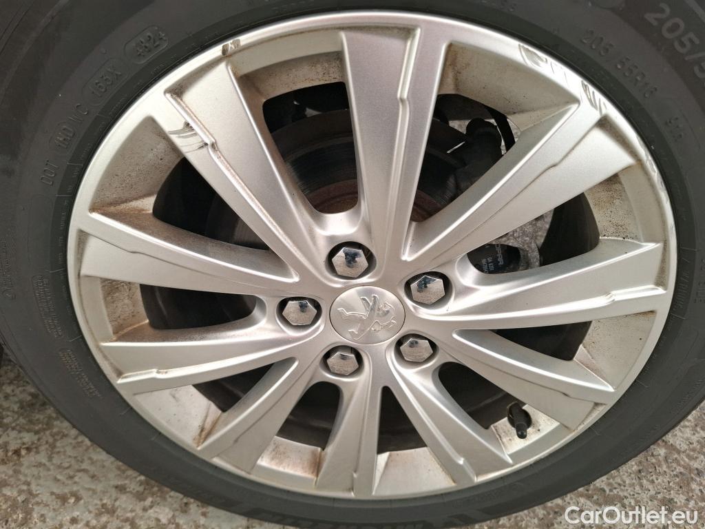  Peugeot  308  Style 1.5 HDI 100CV BVM6 E6dT #11