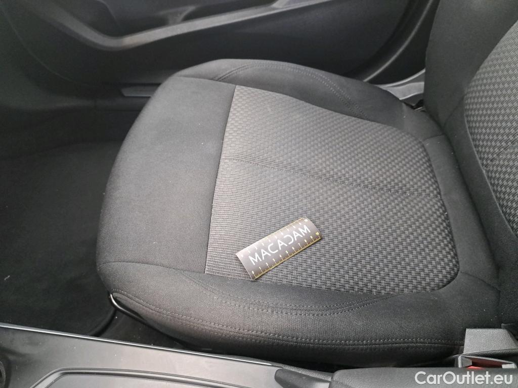  Bmw  Serie 1 Série 1 Berline 118 i Lounge 1.5 135CV BVM6 E6d #17