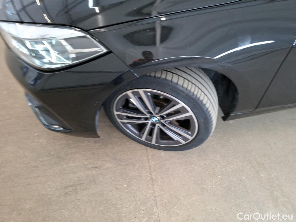  Bmw  Serie 1 BMW Série 1 / 2019 / 5P / Berline 116i Business Design #24
