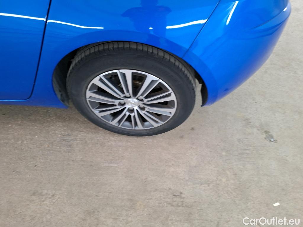  Peugeot  308  Allure Business 1.2 PureTech 130CV BVA8 E6d #40