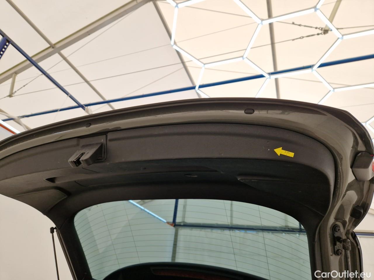  Audi  Q3  Sportback 35 TDI quattro W3 #28