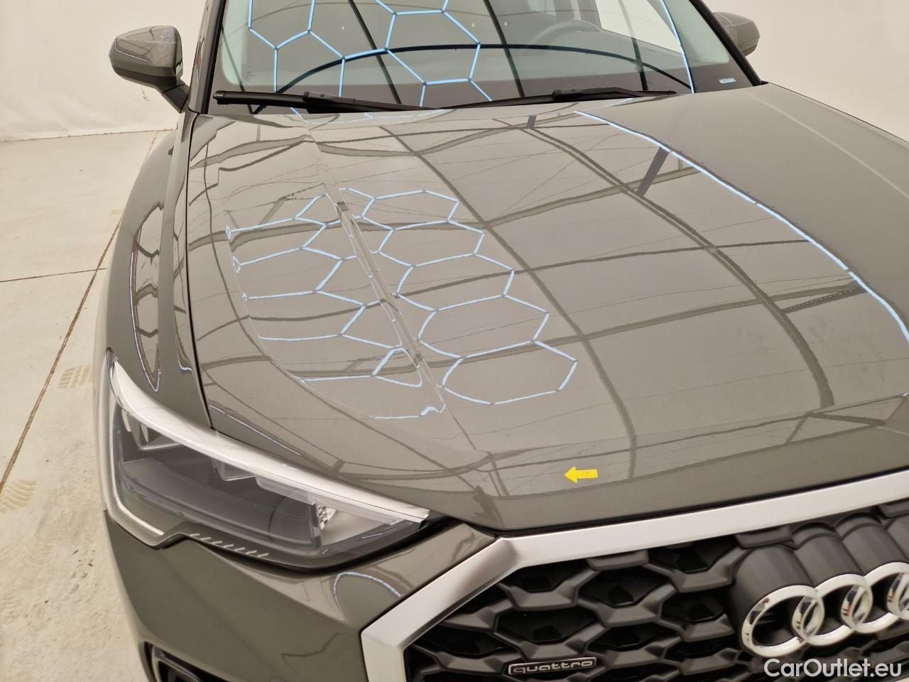  Audi  Q3  Sportback 35 TDI quattro W3 #9