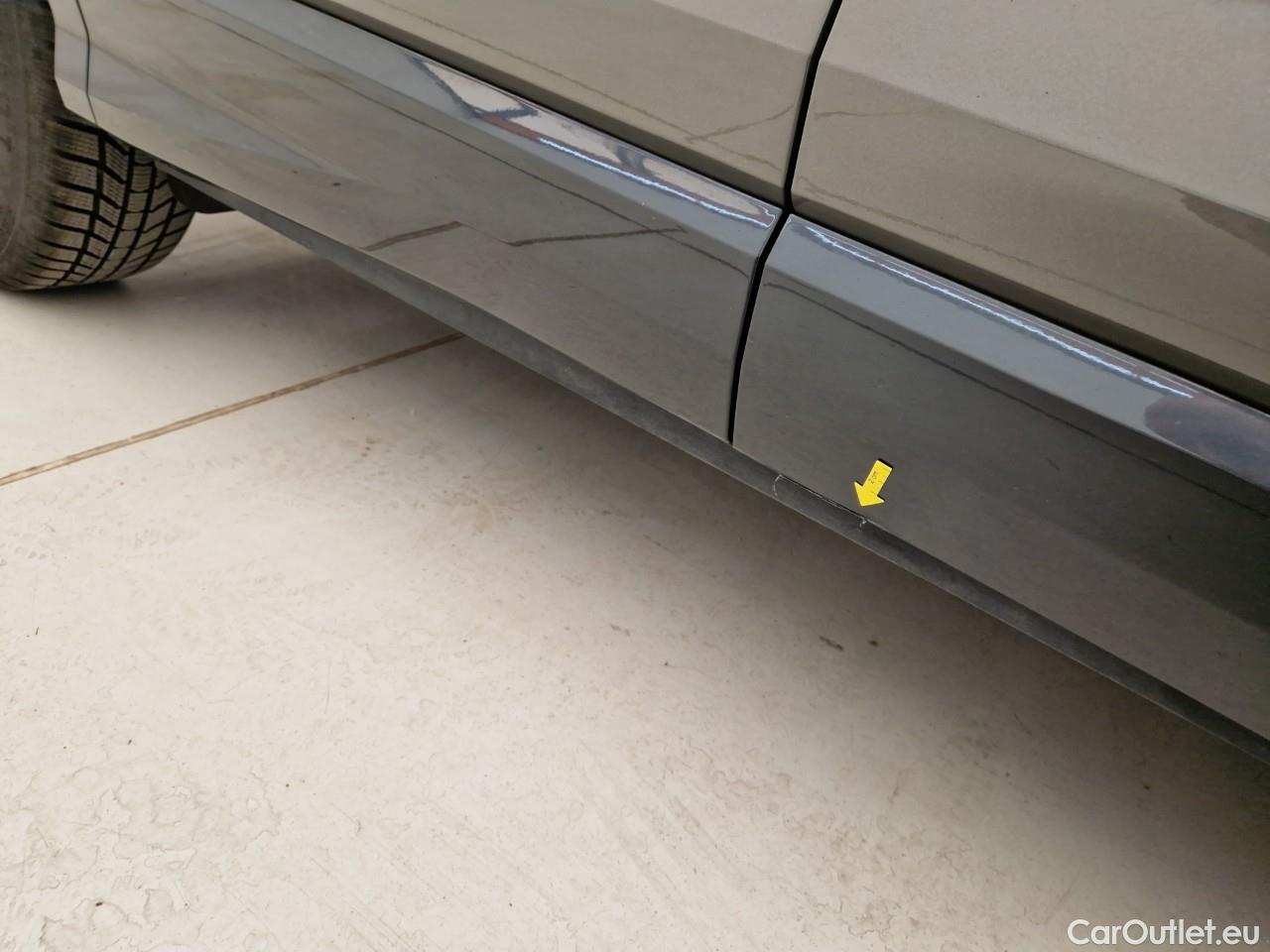  Audi  Q3  Sportback 35 TDI quattro W3 #13