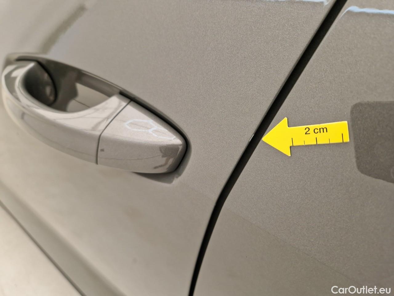 Audi  Q3  Sportback 35 TDI quattro W3 #4
