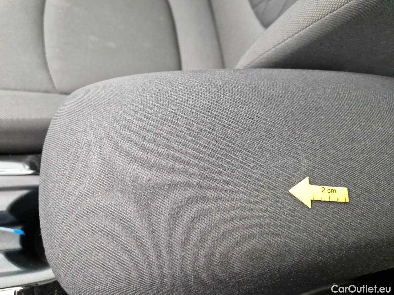  Toyota  Corolla 1.8 Hybrid Business HSD E-CVT #40