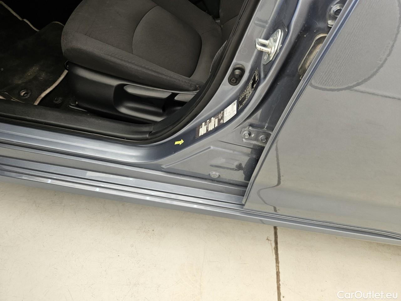  Toyota  Corolla 1.8 Hybrid Business HSD E-CVT #3