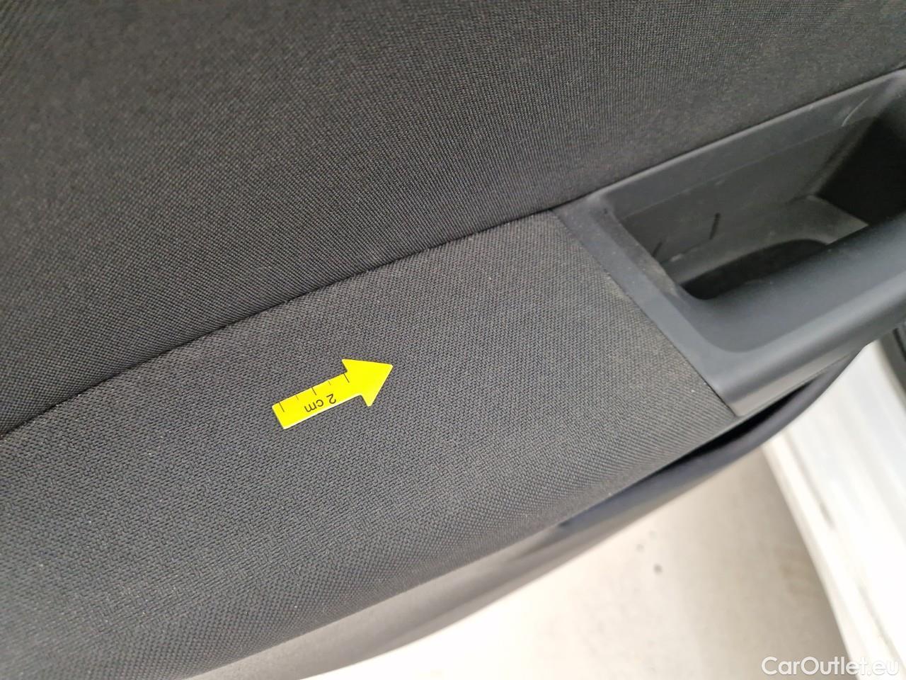  Volkswagen  Golf  Life 1.5 eTSI ACT DSG mild-Hybrid #32