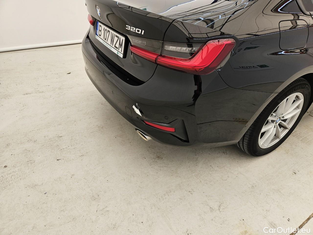  Bmw  Serie 3 2.0 320i xDrive AT 184HP #24