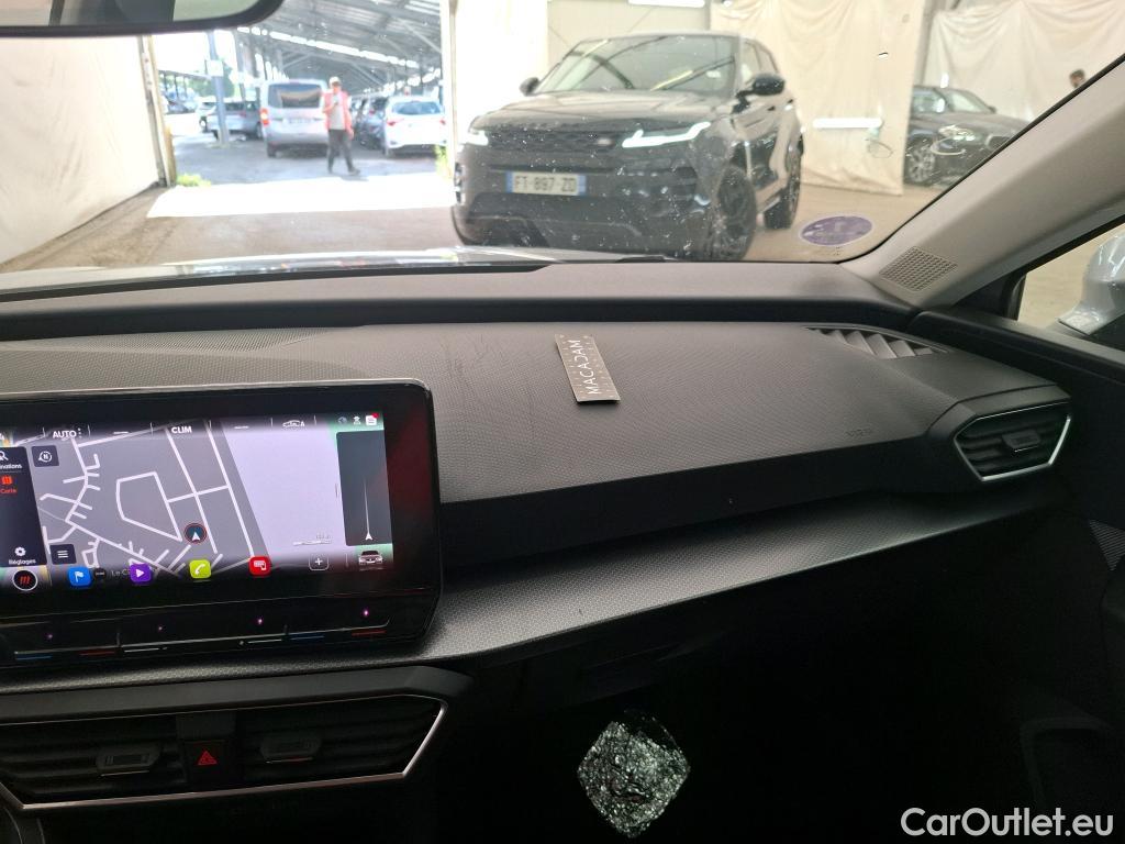  Seat  Leon SEAT  Sportstourer / 2020 / 5P / Break 1.0 eTSI 110 DSG S&S Style Business #1