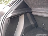  Peugeot  2008 PEUGEOT  / 2019 / 5P / CROSSOVER BLUEHDI 130 EAT8 ALLURE PACK S/S AUT. #121