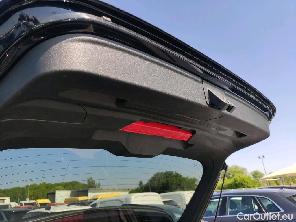  Audi  A3 AUDI  / 2020 / 5P / berlina con portón Sportback Black 45 TFSI e Comp S tronic #22