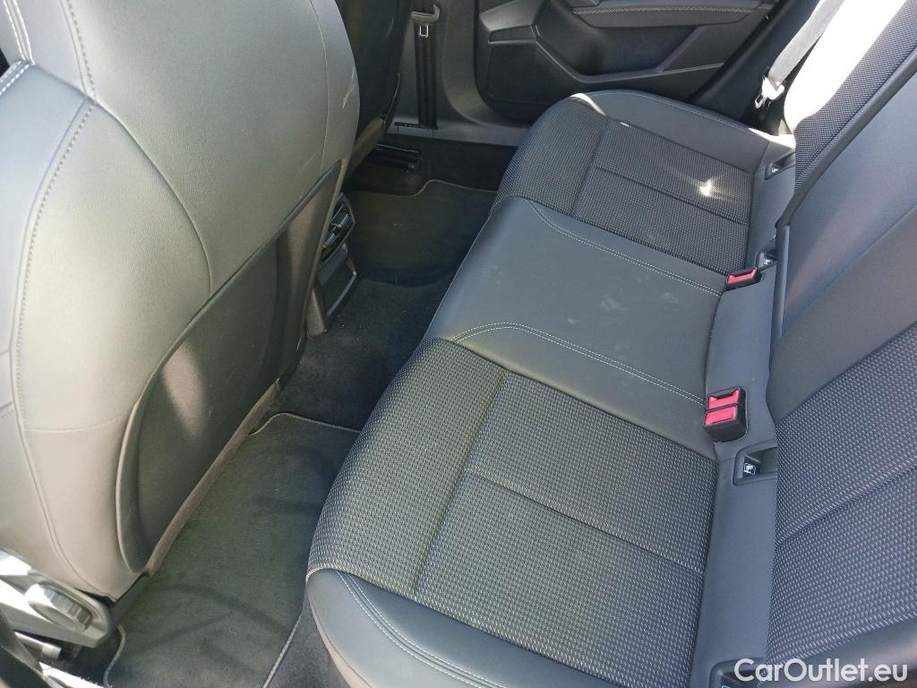  Audi  A3 AUDI  / 2020 / 5P / berlina con portón Sportback Genuine Ed 35 TDI 110kW S tron #19