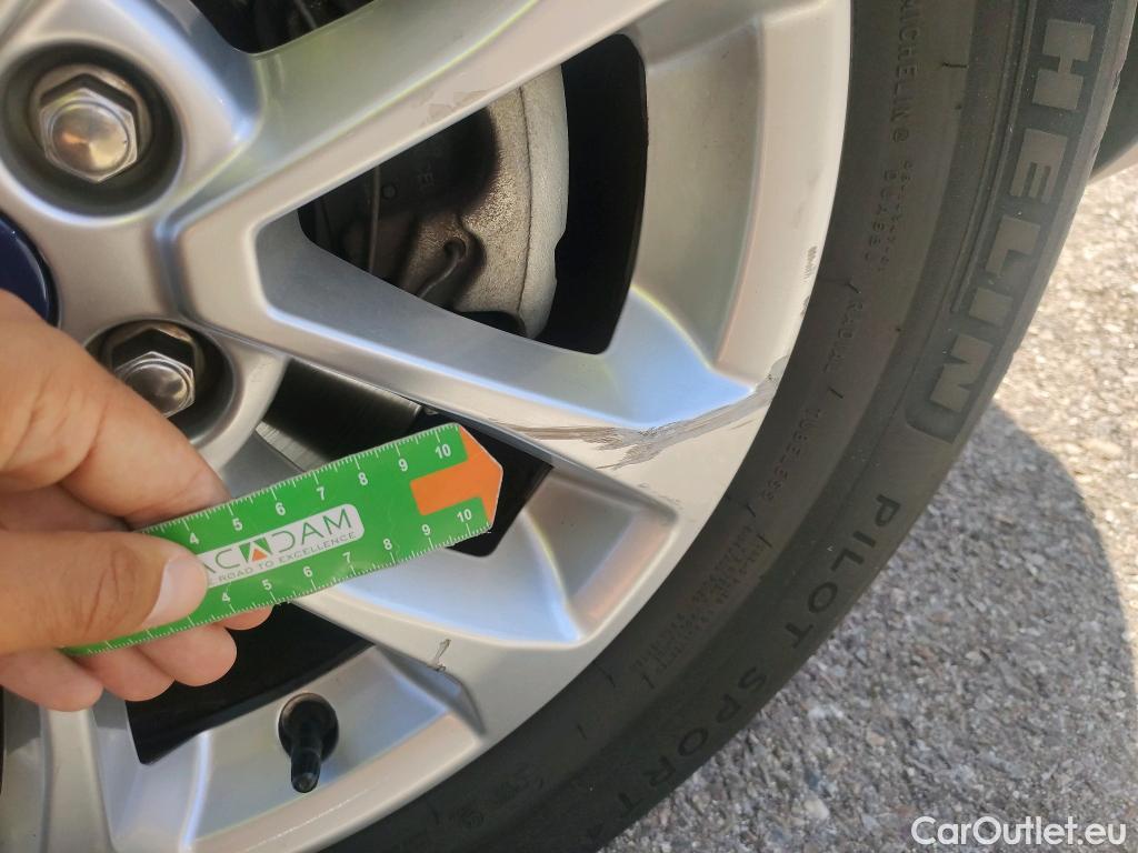  Ford  Kuga  Titanium Hybrid 2.5 190CV ATV E6d #22
