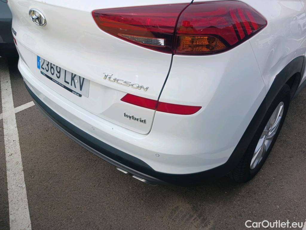  Hyundai  Tucson HYUNDAI  / 2018 / 5P / todoterreno 1.6 CRDI 85kW (116CV) 48V SLE 4X2(SP)(SL) #22