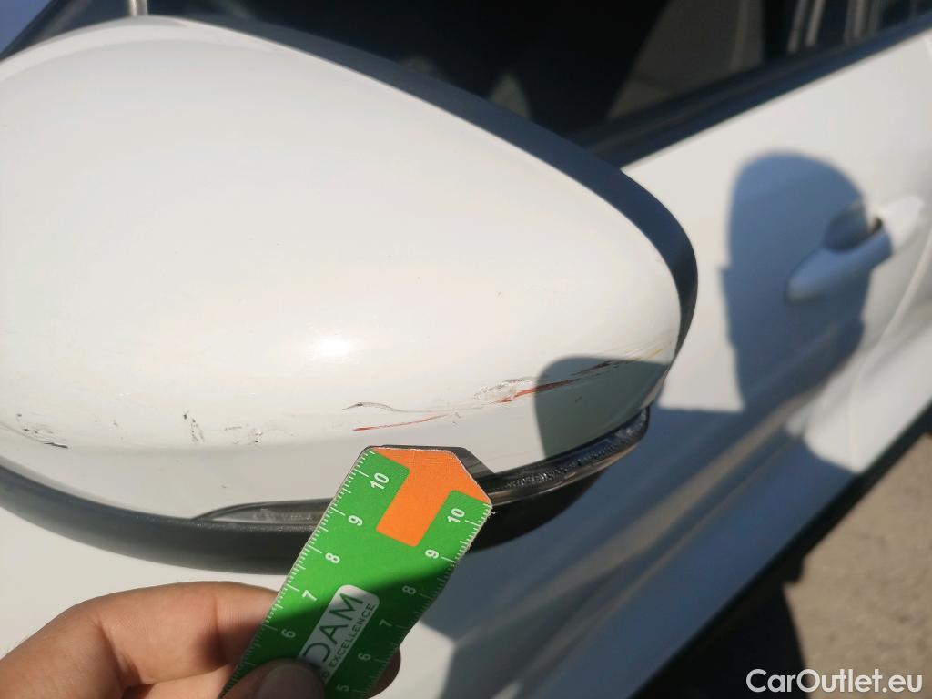  Ford  Kuga  Titanium Hybrid 2.5 190CV ATV E6d #51