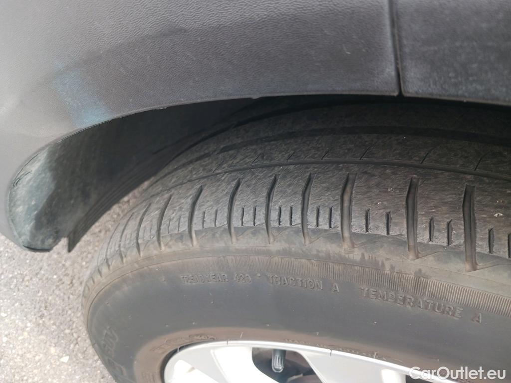  Hyundai  Tucson HYUNDAI  / 2018 / 5P / todoterreno 1.6 CRDI 85kW (116CV) 48V SLE 4X2(SP)(SL) #3