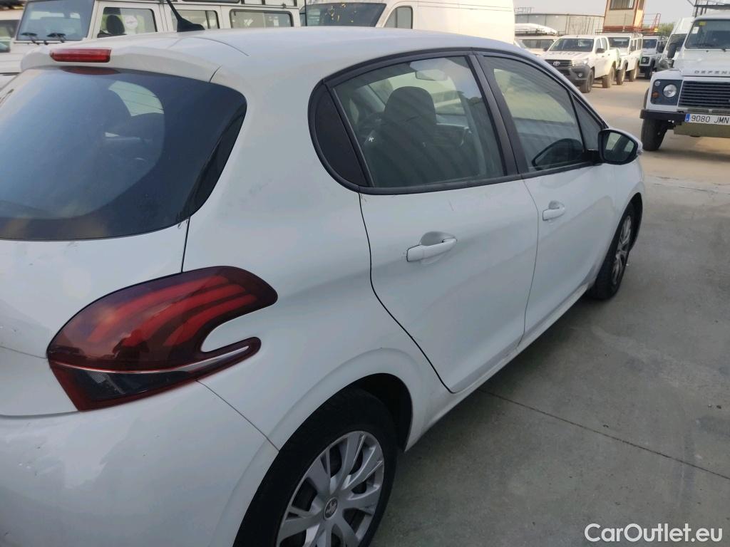  Peugeot  208  Active 1.5 HDi #8