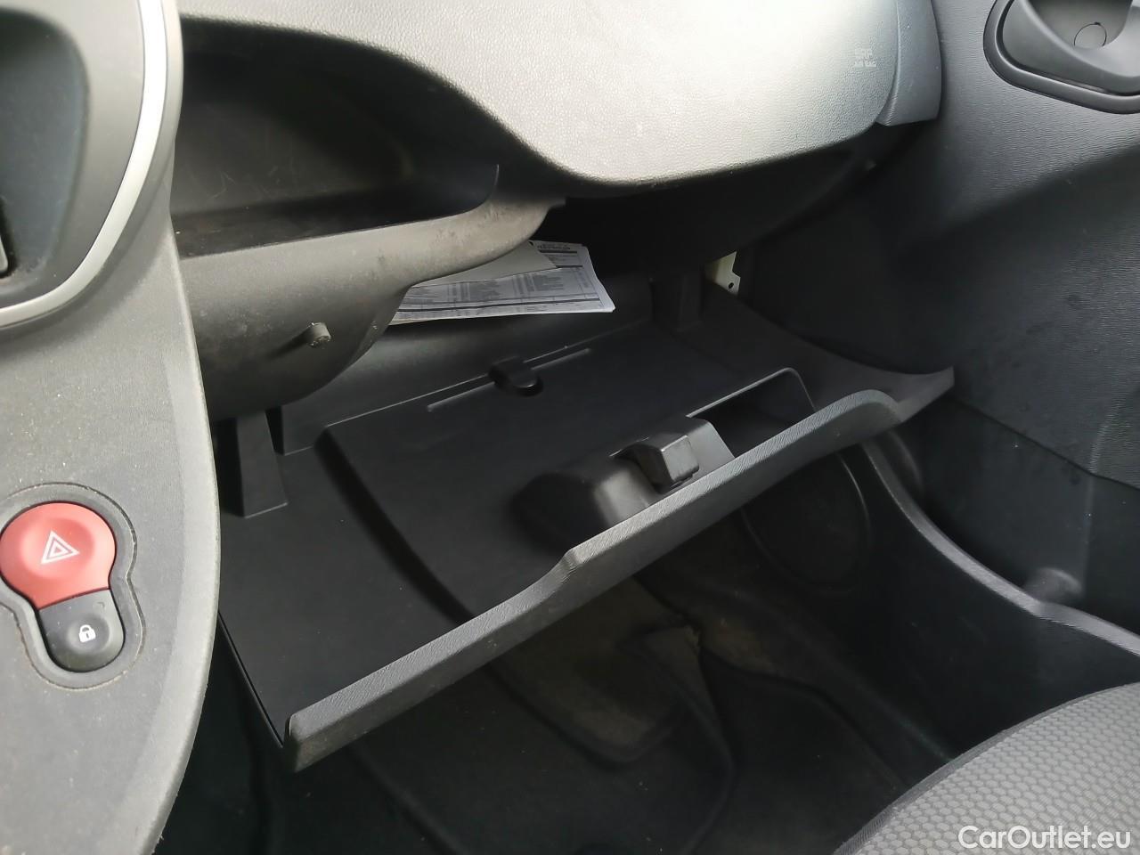  Renault  Kangoo  II Profesional 1.5 dCi 75CV MT5 E6 #1