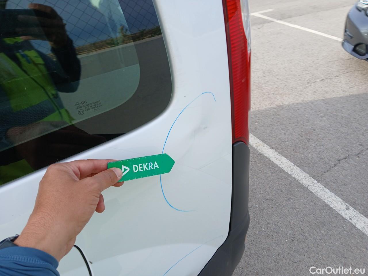  Renault  Kangoo  II Profesional 1.5 dCi 75CV MT5 E6 #27