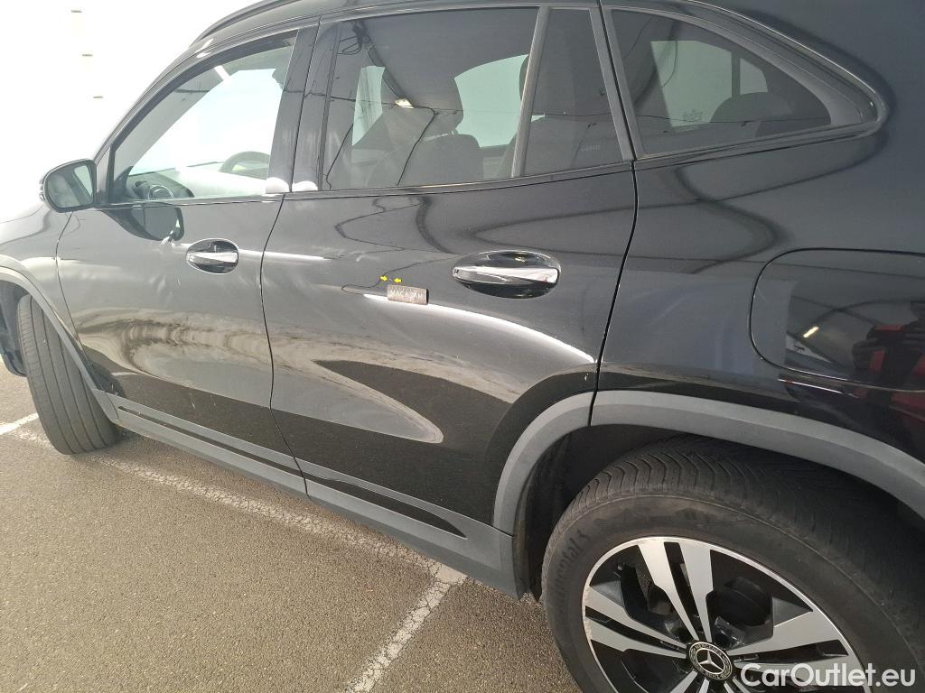  Mercedes  GLA MERCEDES-BENZ  / 2020 / 5P / SUV 2.0  200 D BUSINESS LINE DCT #26