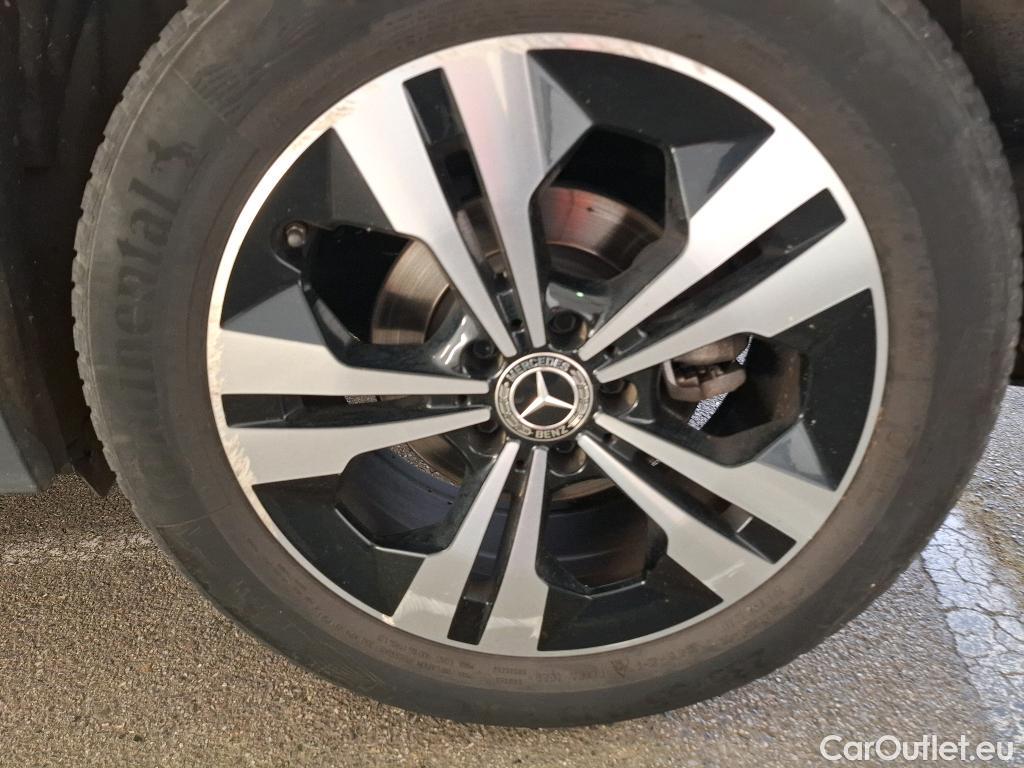  Mercedes  GLA MERCEDES-BENZ  / 2020 / 5P / SUV 2.0  200 D BUSINESS LINE DCT #22