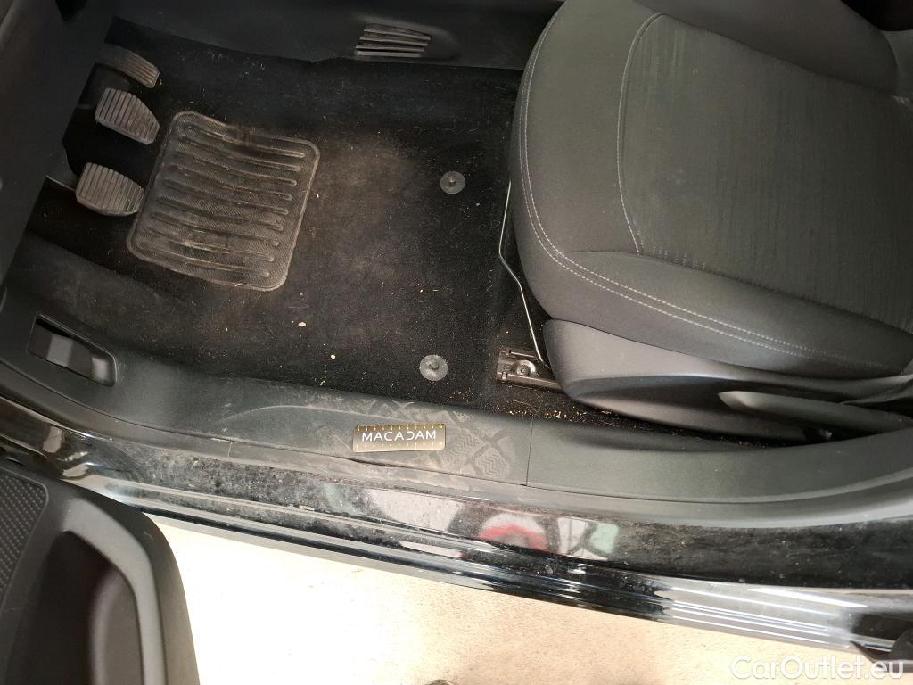  Peugeot  208  Affaire Premium Pack 1.5 HDi 100CV BVM5 E6dT #3