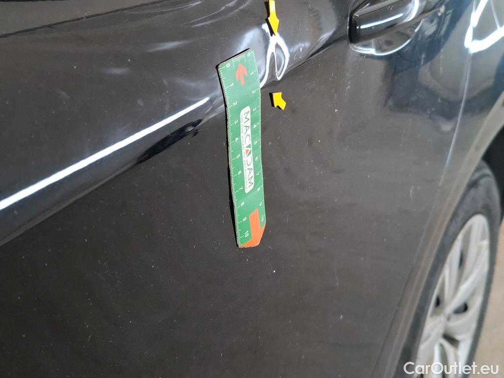  Peugeot  208  Affaire Premium Pack 1.2 80CV BVM5 E6dT #13