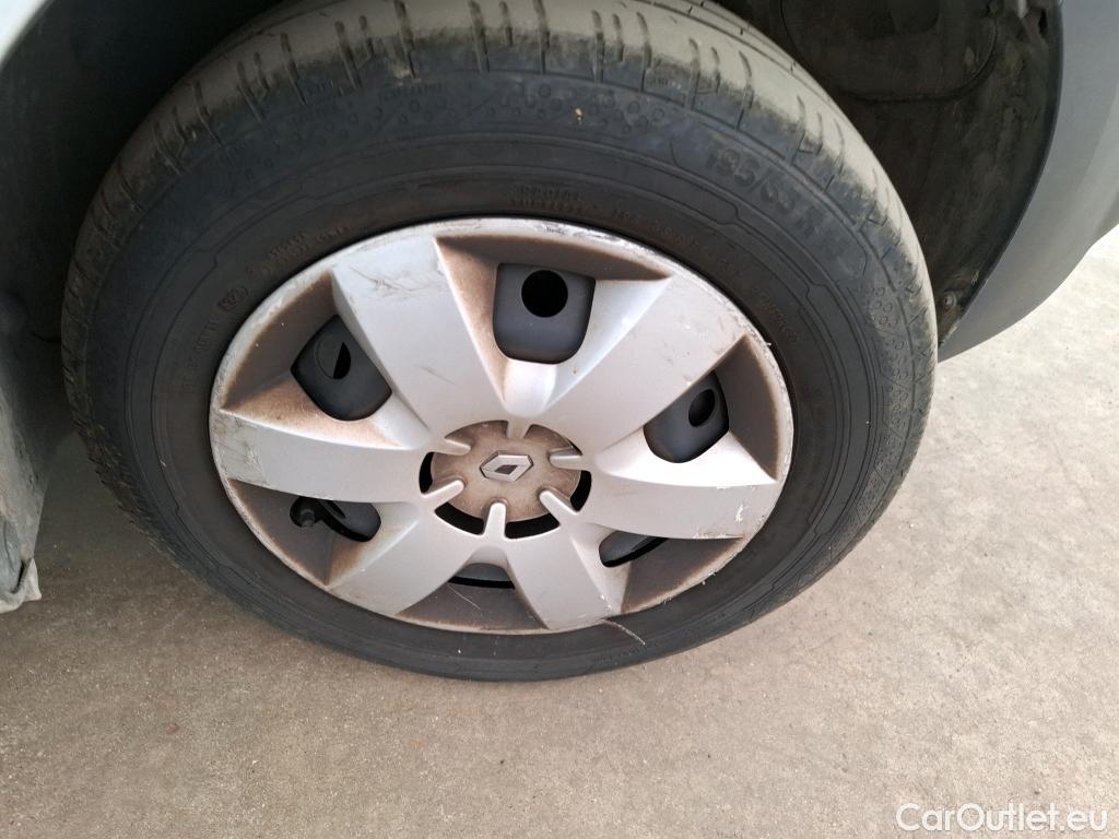  Renault  Kangoo  Express Maxi Extra (Série Spéciale) 1.5 dCi 90CV BVM5 E6 #35