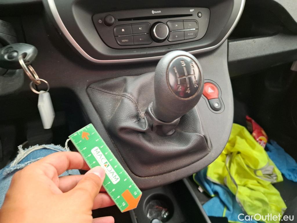  Renault  Kangoo  Express Maxi Extra (Série Spéciale) 1.5 dCi 90CV BVM5 E6 #33