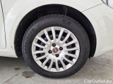  Fiat  Punto FIAT  / 2011 / 5P / BERLINA 1.3 MULTIJET STREET 95CV SeS EU6 #17