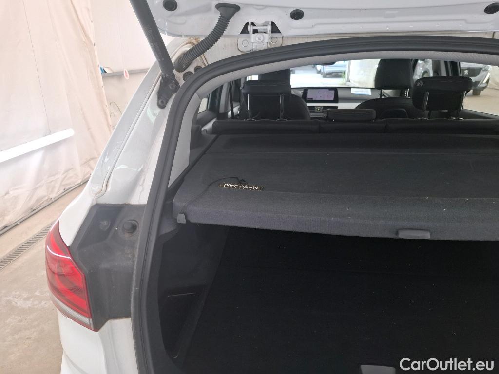  Bmw  X1 BMW  / 2019 / 5P / SUV sDrive16d Business Design #9