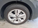  Volkswagen  Golf  VOLKSWAGEN / 2019 / 5P / BERLINA 1.0 ETSI 81KW EVO LIFE DSG #17