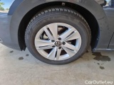 Volkswagen  Golf  VOLKSWAGEN / 2019 / 5P / BERLINA 1.0 ETSI 81KW EVO LIFE DSG #20