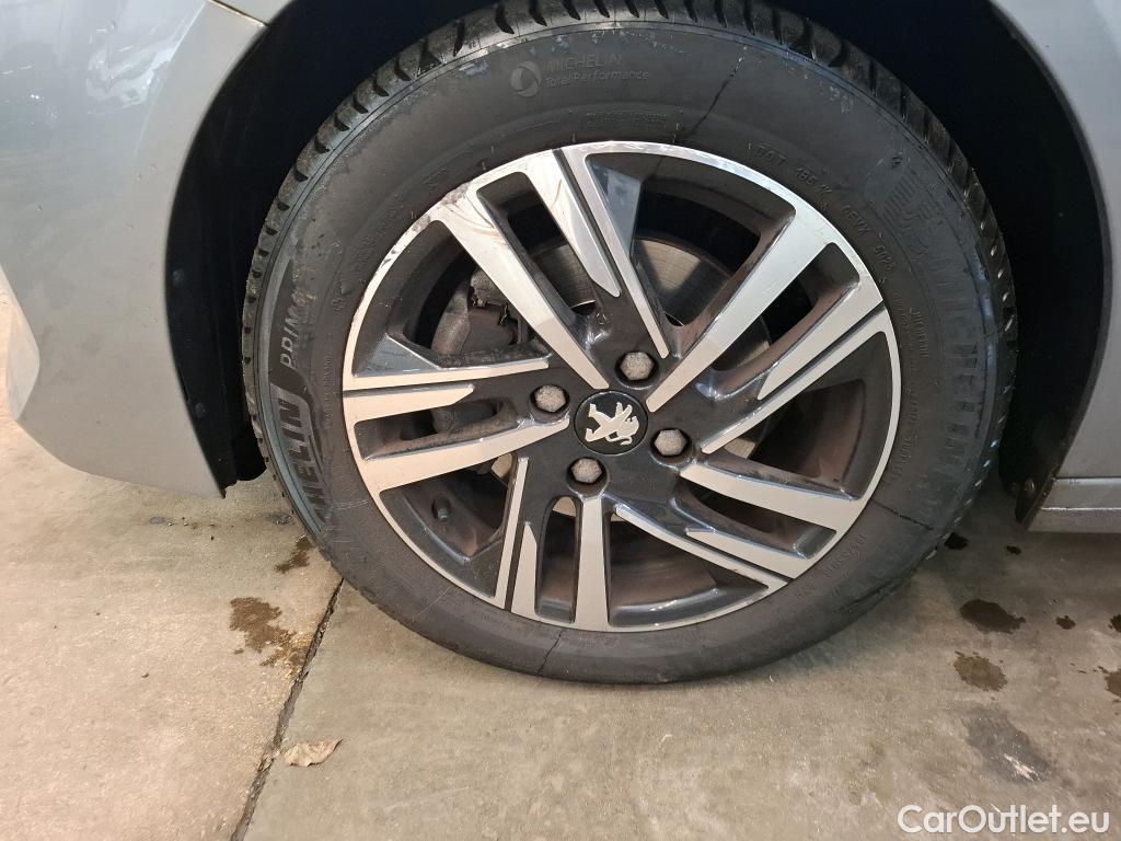  Peugeot  208  Allure Business 1.2 PureTech 100CV BVA8 E6d #19