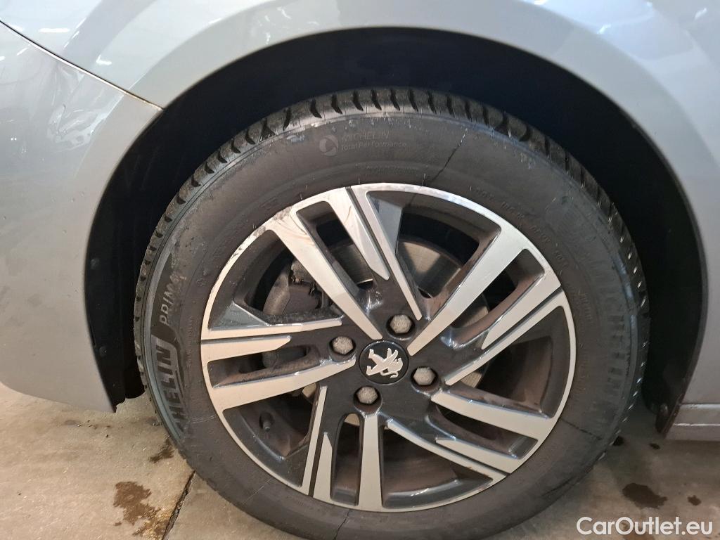  Peugeot  208  Allure Business 1.2 PureTech 100CV BVA8 E6d #29