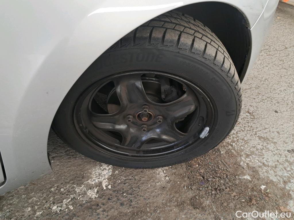  Renault  Clio  IV Business 0.9 TCe 90CV BVM5 E6 #18