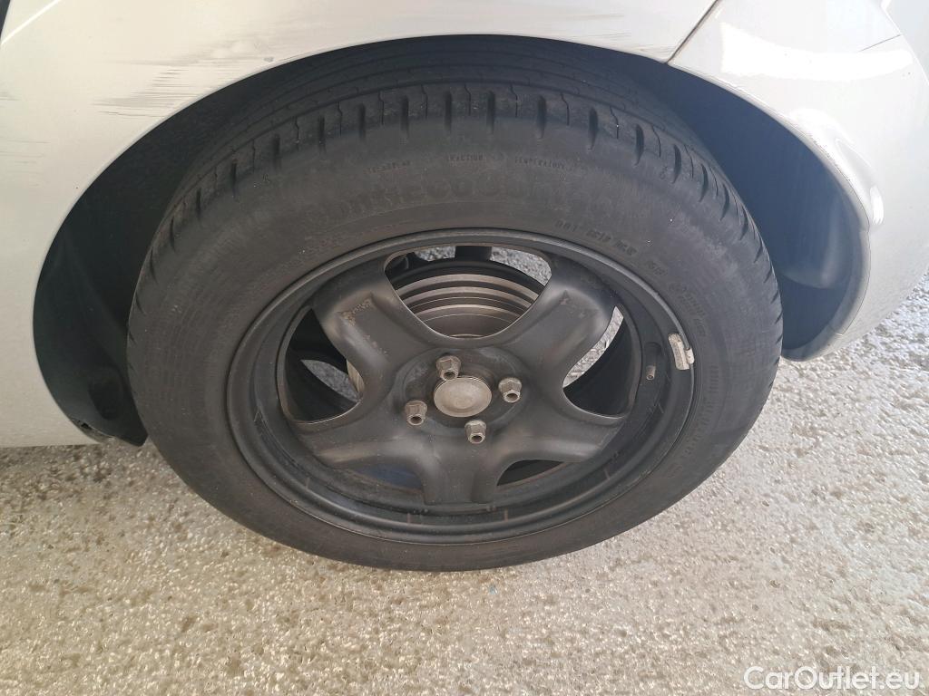  Renault  Clio  IV Business 0.9 TCe 90CV BVM5 E6 #16