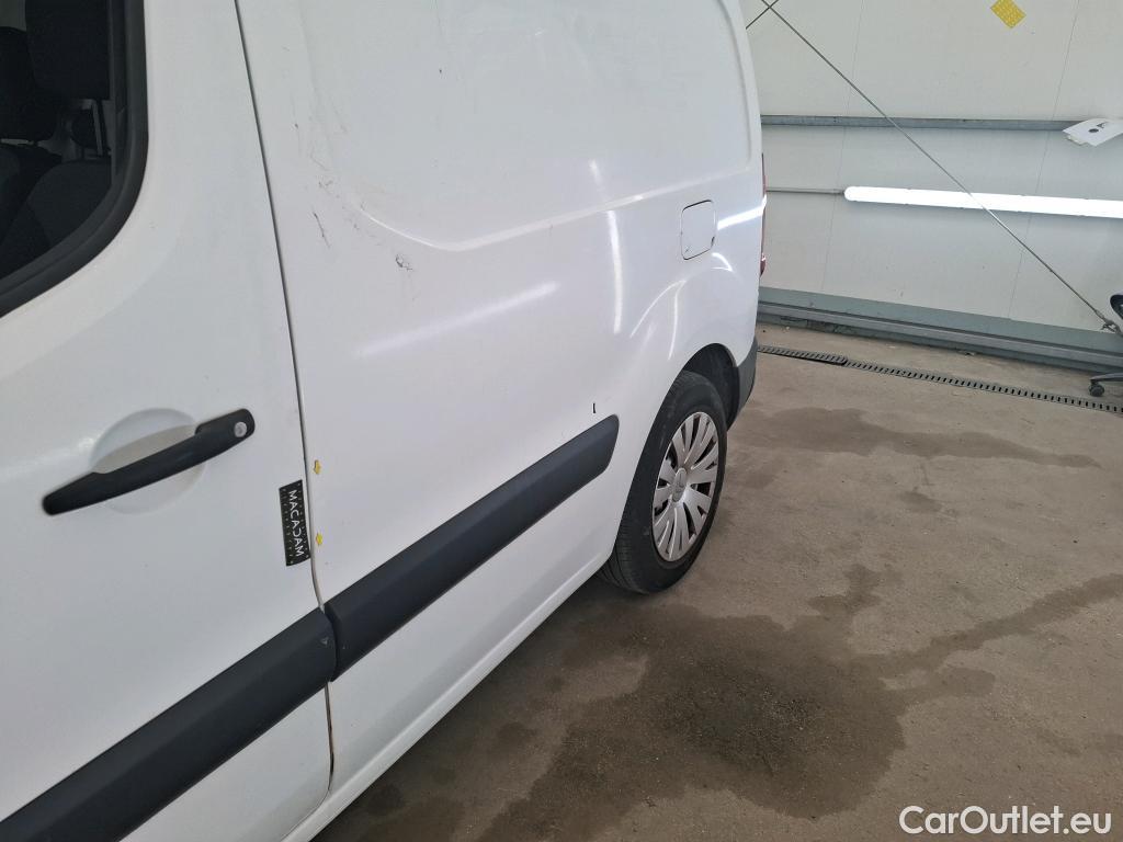  Citroen  Berlingo  Fourgon Club L1 (Court) 1.6 BlueHDi 100CV BVM5 E6 / VENTE SANS CG FAIRE CT POUR DUPLI #3