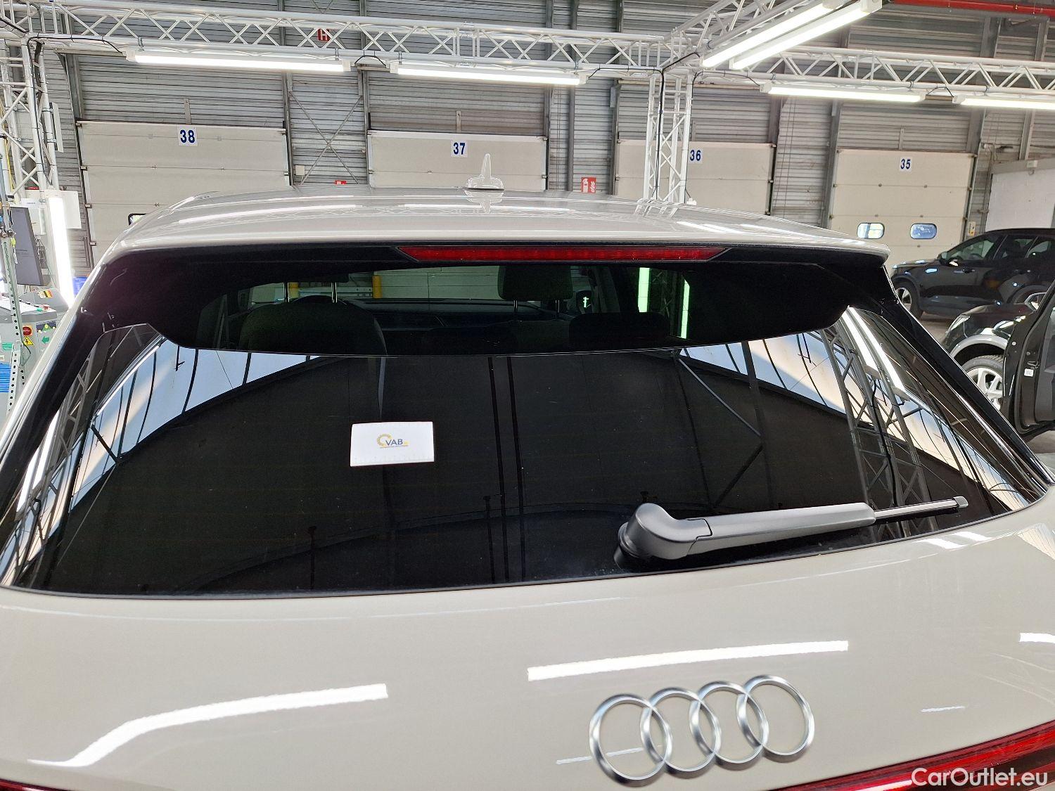  Audi  E-TRON Audi,  '19 BEV, Audi  55 Quattro S-Line 5d #46