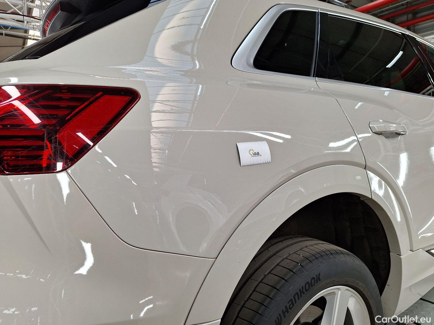  Audi  E-TRON Audi,  '19 BEV, Audi  55 Quattro S-Line 5d #7